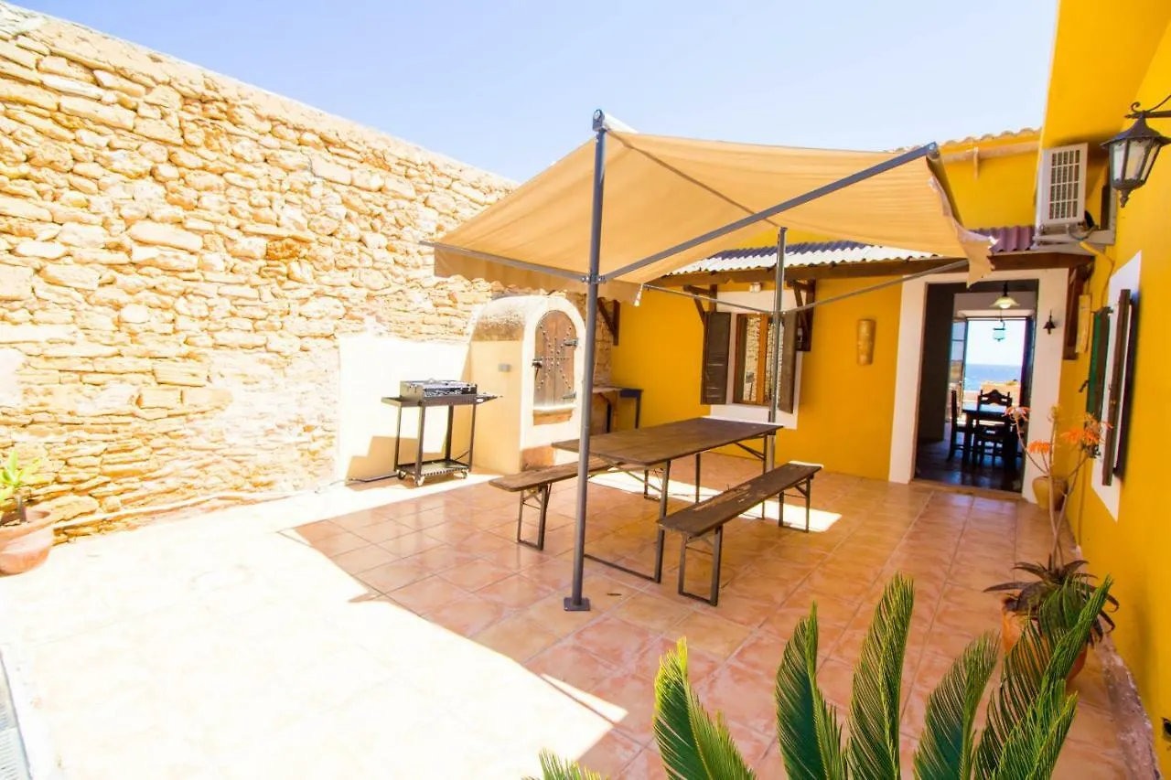 Holiday home Authentic Fisherman'S House On The Seafront Cala Ratjada